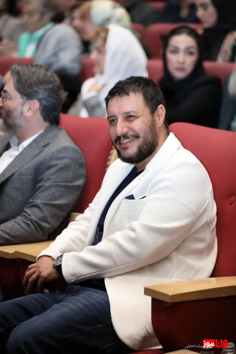 تیپ پارسا پیروزفر شهاب حسینی و جواد عزتی در تندیس حافظ تیپ پارسا پیروزفر شهاب حسینی و جواد عزتی در تندیس حافظ