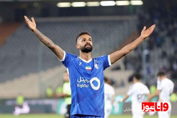 مجوز موقت مدافع استقلال ٢ روز پیش تمام شد!