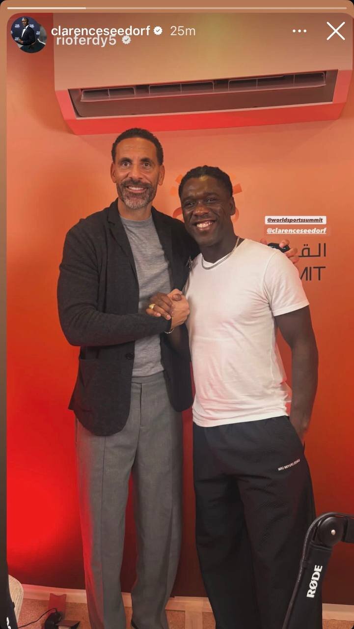 عکس | مشاور استقلال در کنار اسطوره منچستریونایتد