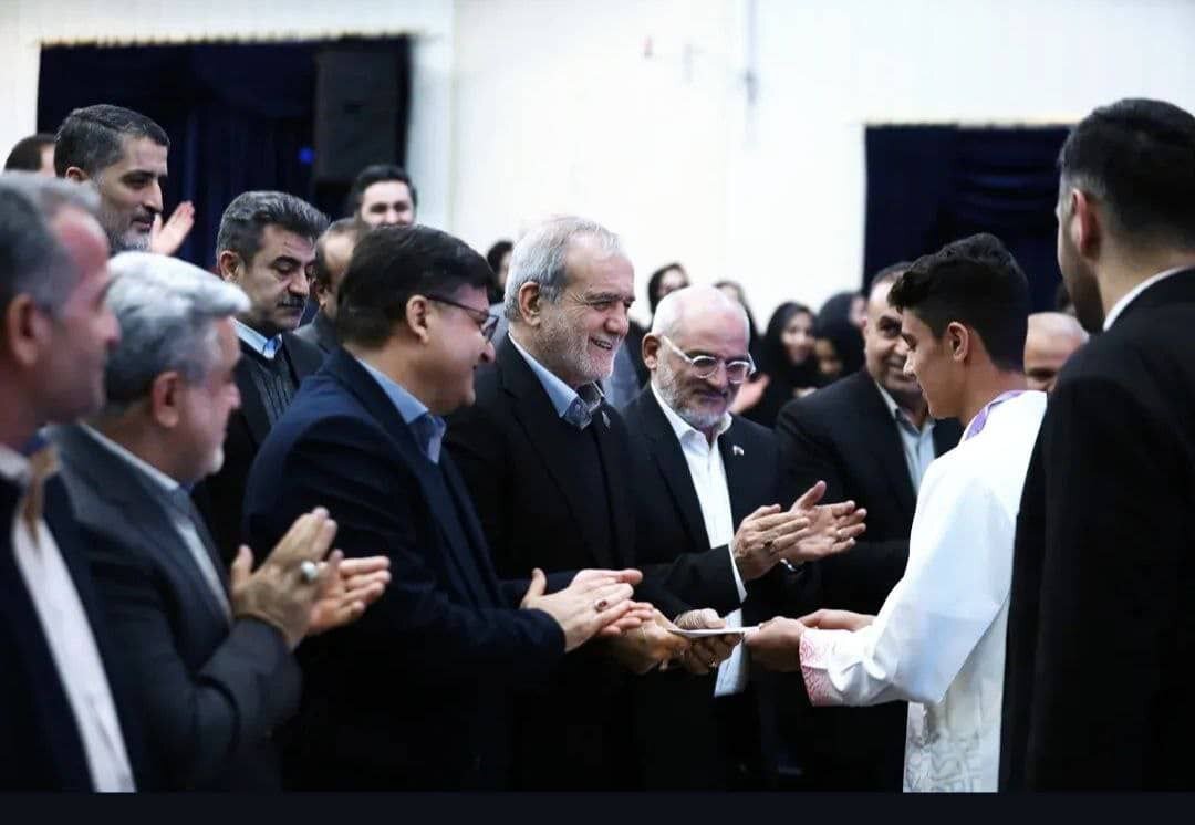 هدیه ویژه علیدوستی به مسعود پزشکیان