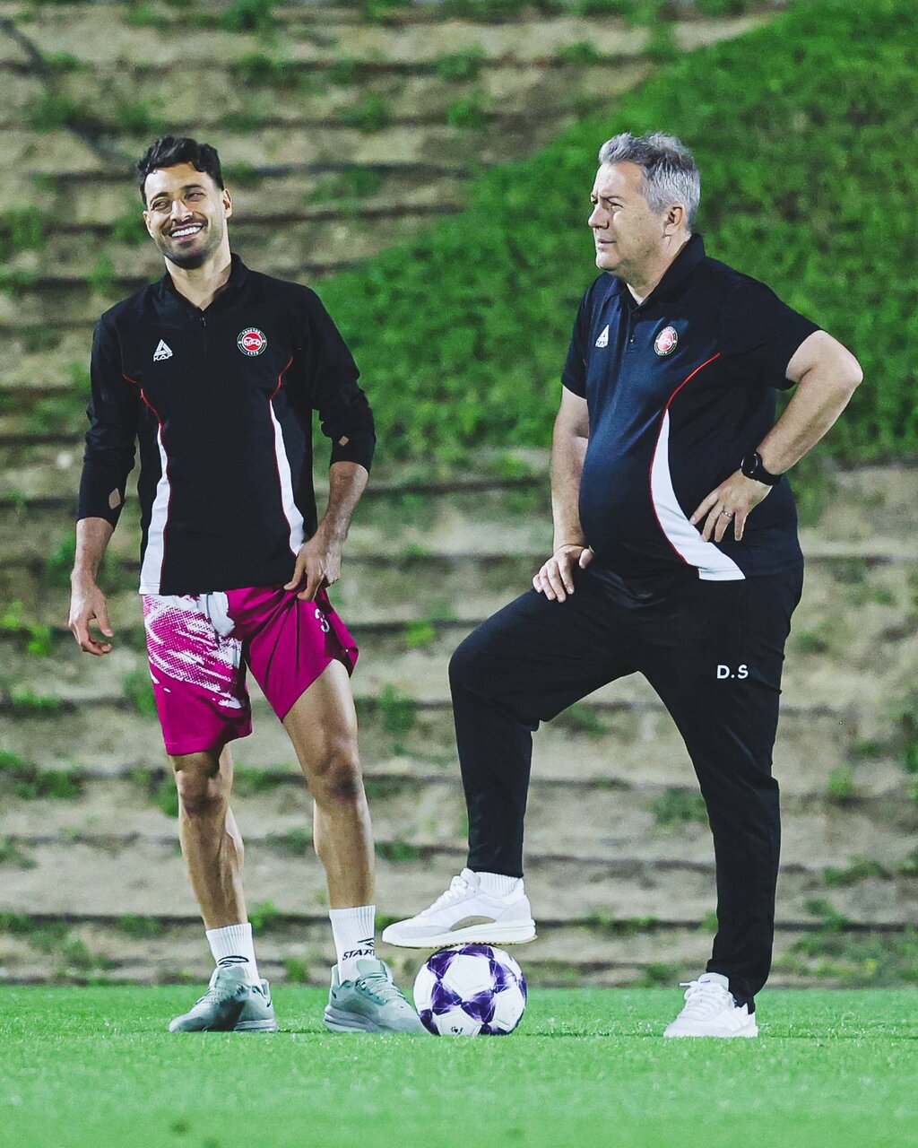 عکس | خنده&zwnj;های خلیل&zwnj;زاده پس از شایعه اخراج از تراکتور