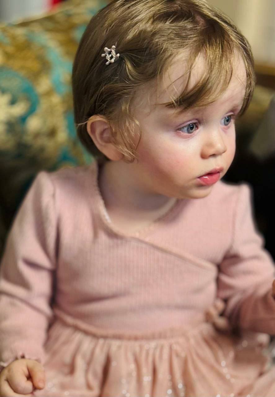 زهرا محمدی گلپایگانی نوه ۱۴ ماهه رهبر انقلاب ه شهادت رسید