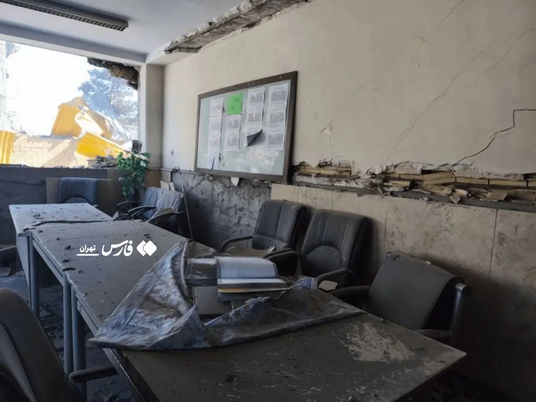 اولین تصاویر از حمله موشکی به ۲ مدرسه در پرند + عکس