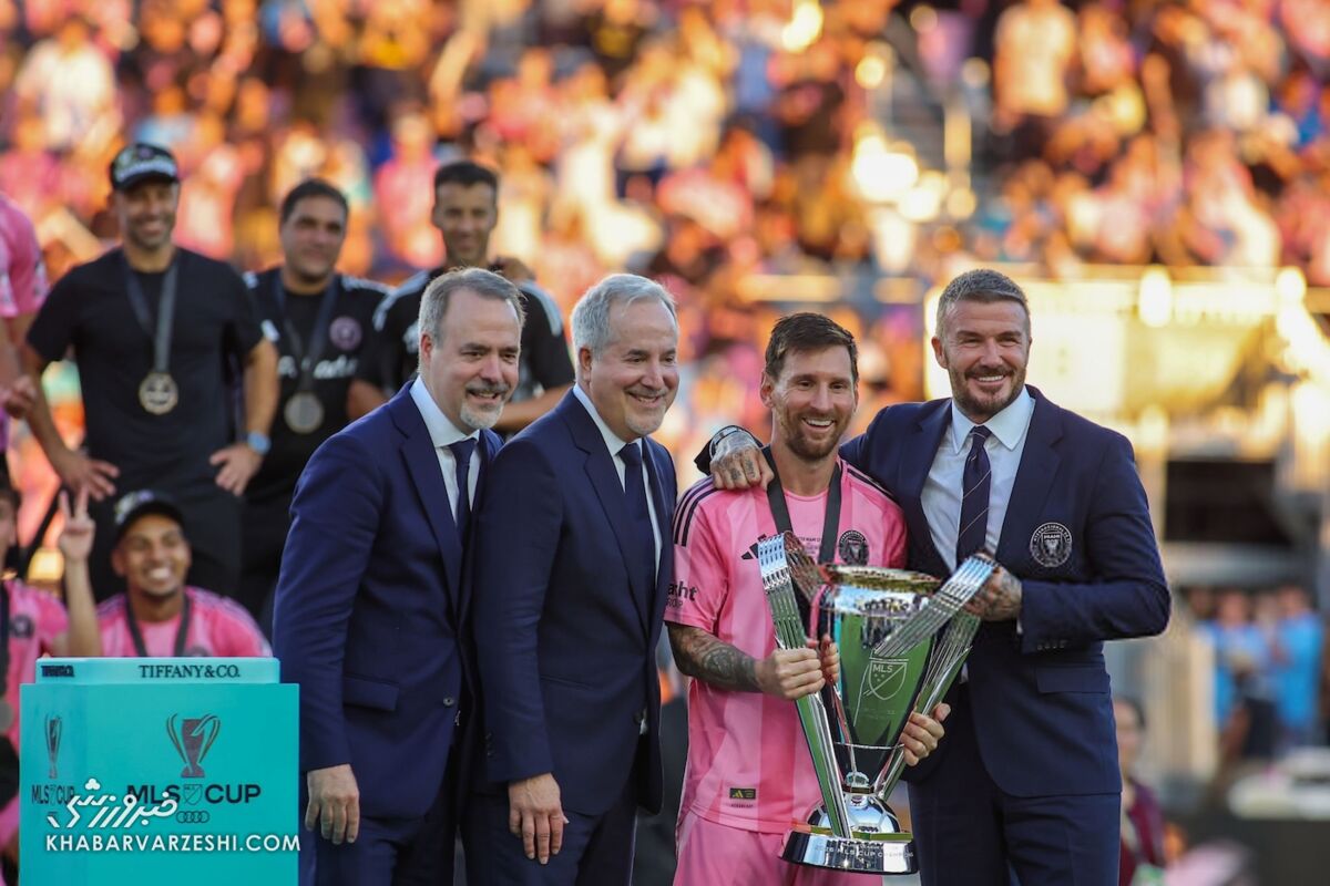 لیونل مسی، دیوید بکام و برادران ماس در جشن قهرمانی اینترمیامی