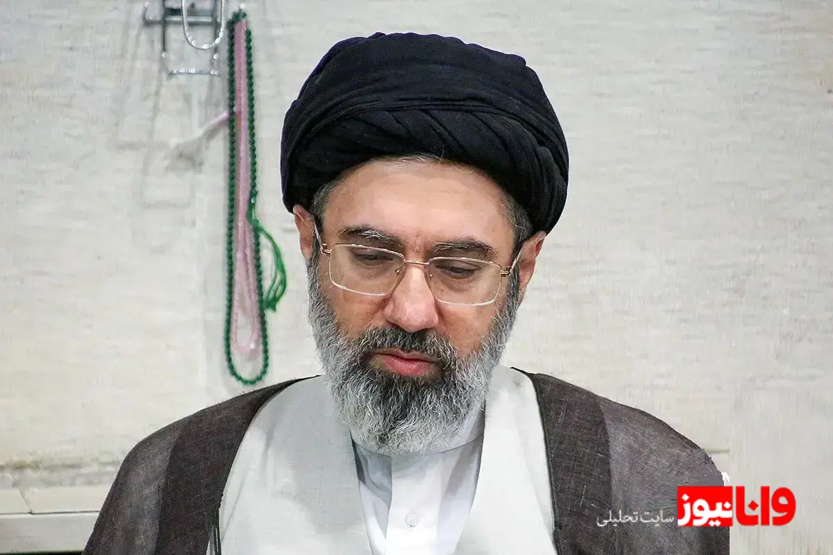 مجتبی خامنه‌ای سومین رهبر انقلاب اسلامی ایران شد