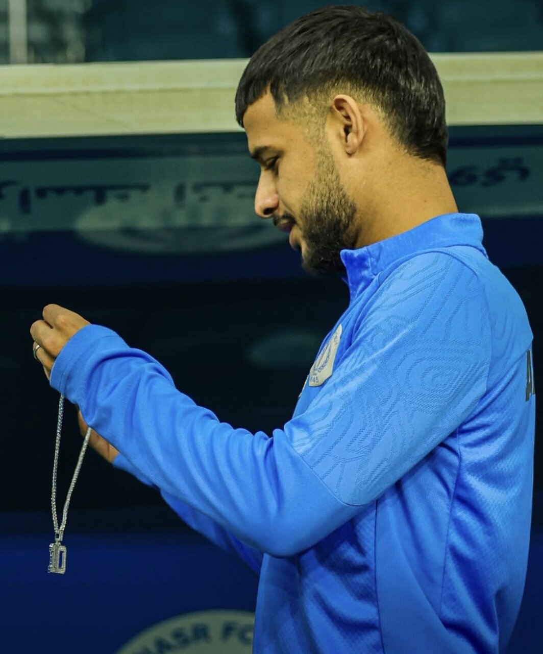 عکس | گردنبند خاص مهدی قایدی در تمرین النصر عکس | گردنبند خاص مهدی قایدی در تمرین النصر