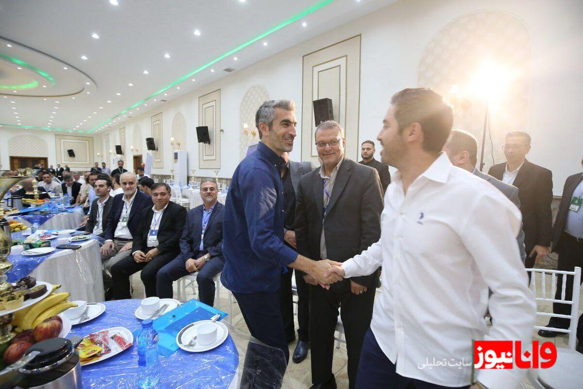 پرسپولیسیها، مُچ مجتبی جباری را در یک میهمانی گرفتند + عکس پرسپولیسیها، مُچ مجتبی جباری را در یک میهمانی گرفتند + عکس