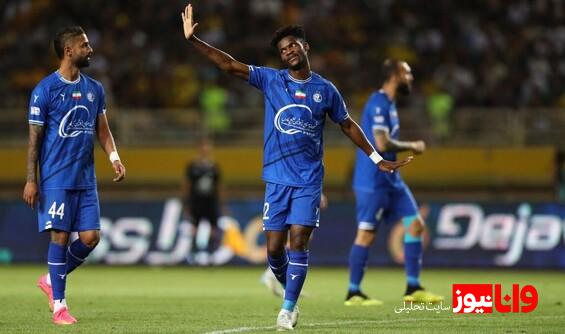 هافبک استقلال جایگزین نوراللهی در پرسپولیس؟