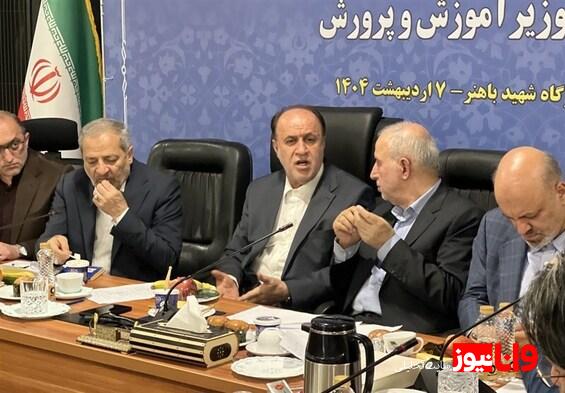 حاجی بابایی:از طرحها ولوایح درباره فرهنگیان استقبال میکنیم