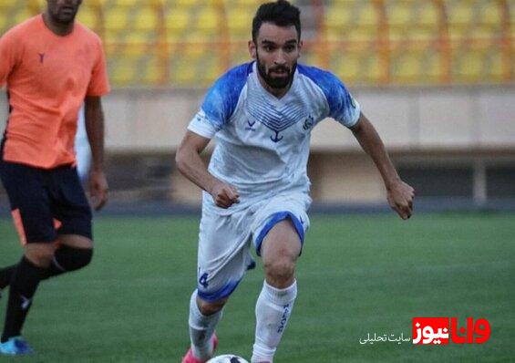 واکنش طعنهآمیز بازیکن ملوان به قهرمانی استقلال + عکس