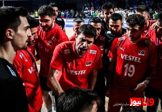 سرمربی تیم ملی والیبال ترکیه اخراج شد