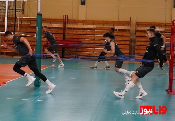 لئون مقابل تیم ملی والیبال ایران بازی میکند