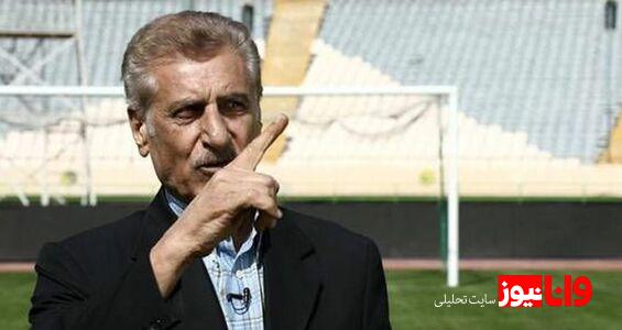 سرمربی استقلال کنار زمین حاشیه سازی میکند به ساپینتو بگویید رفتارش در حد پرستیژ استقلال باشد آقای جباری! دلم نمیخواهد خراب شوی
