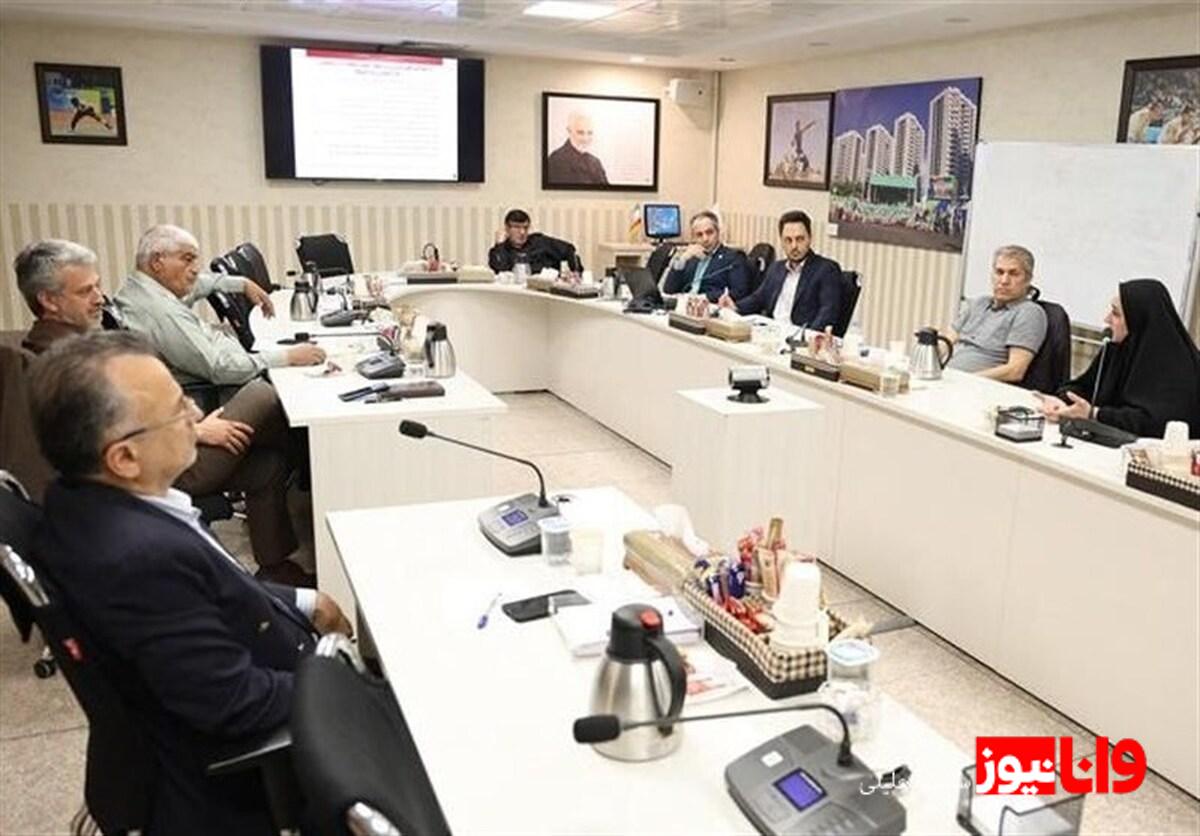 حمایت گلخانهای از نخبگان پاراتیراندازی