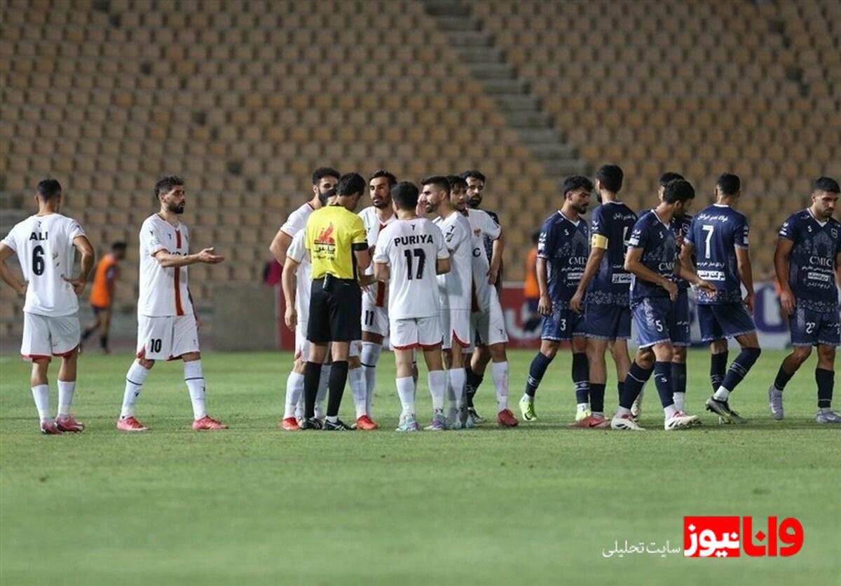تقابل گلمحمدی و دقیقی در یک بازی دوستانه