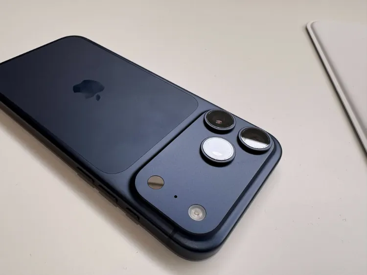 اولین عکس‌های واقعی از آیفون ۱۷ پرو و آیفون ۱۷ پرو مکس