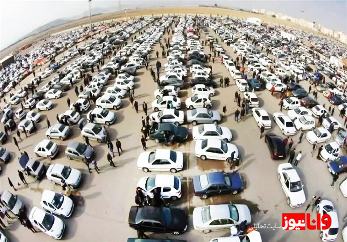 عرضه خودرو در بورس؛ اختلافنظرها و تأثیرات بر سهامداران