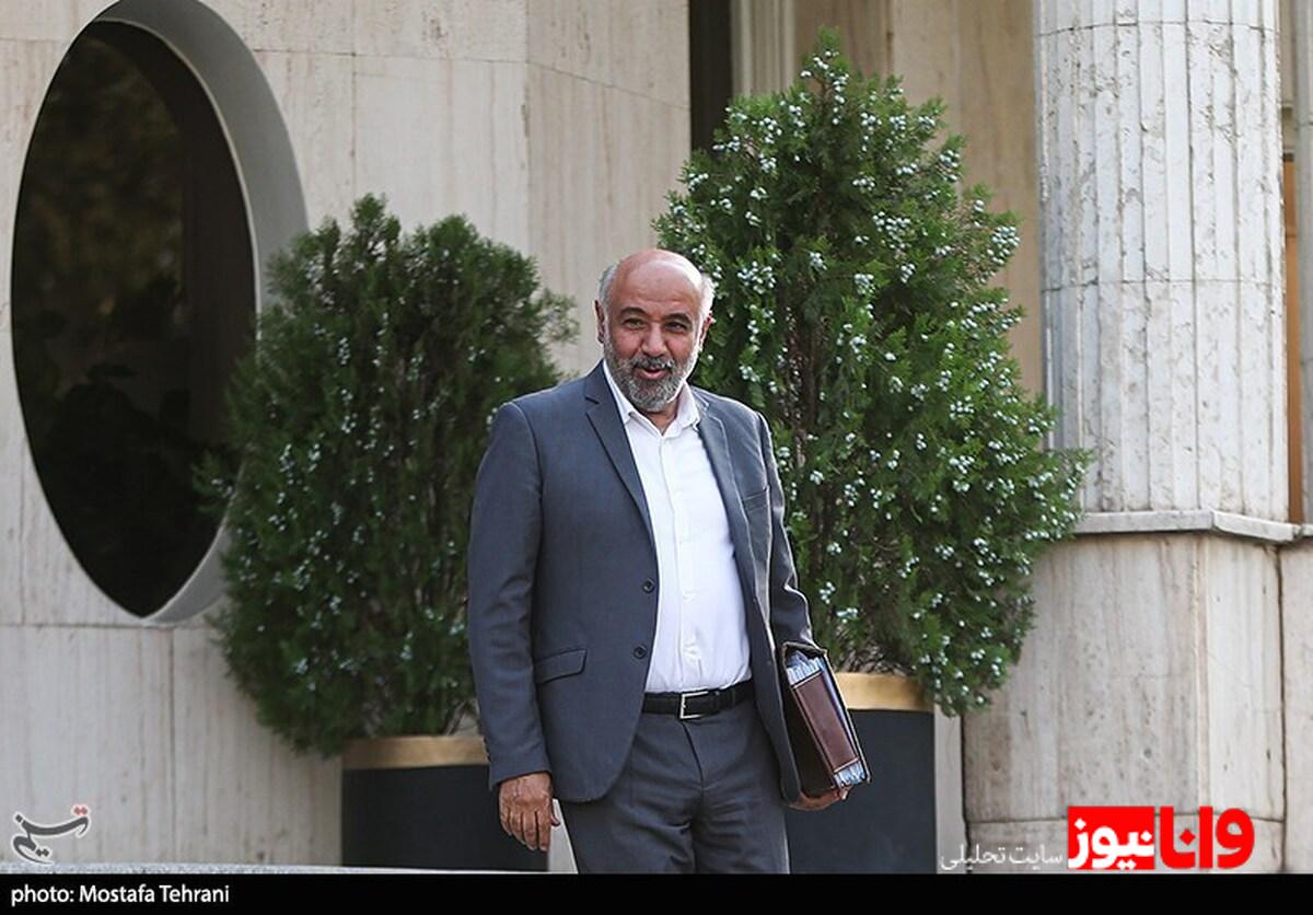 تلاش دولت برای بیمه رانندگان تاکسیهای اینترنتی
