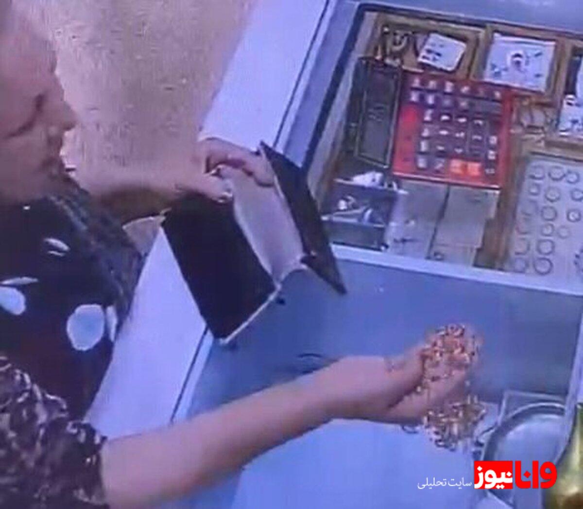 روند تحقیقات پلیس پس از سرقت طلا در بوکان زن میانسال و دختری جوان: شگردهای سرقت در طلافروشی