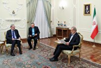تقدیر پزشکیان از همکاریهای سوئیس در حوزه دارویی در شرایط تحریمها تقدیر پزشکیان از همکاریهای سوئیس در حوزه دارویی در شرایط تحریمها