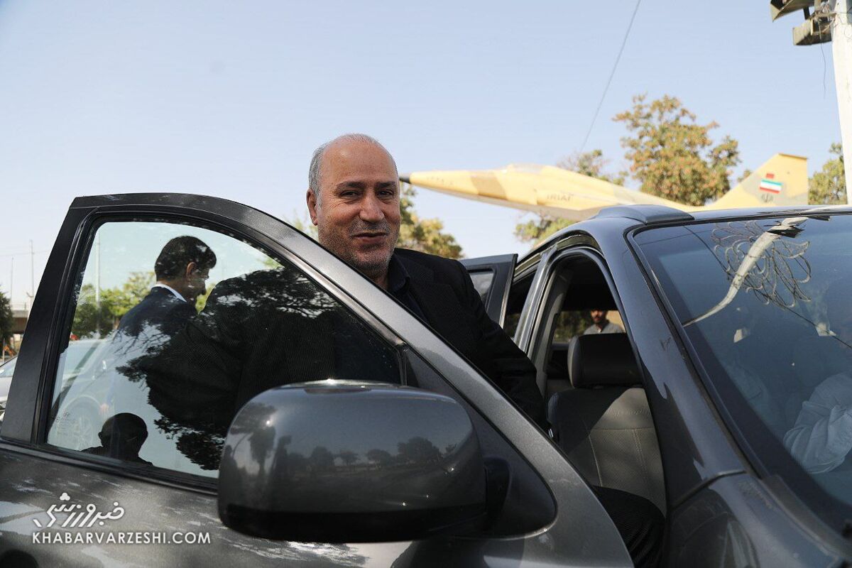 مهدی تاج