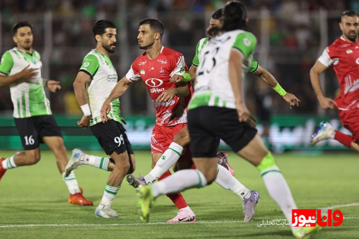 مقایسه استراتژیهای اسماعیل کارتال و وحید هاشمیان در پرسپولیس