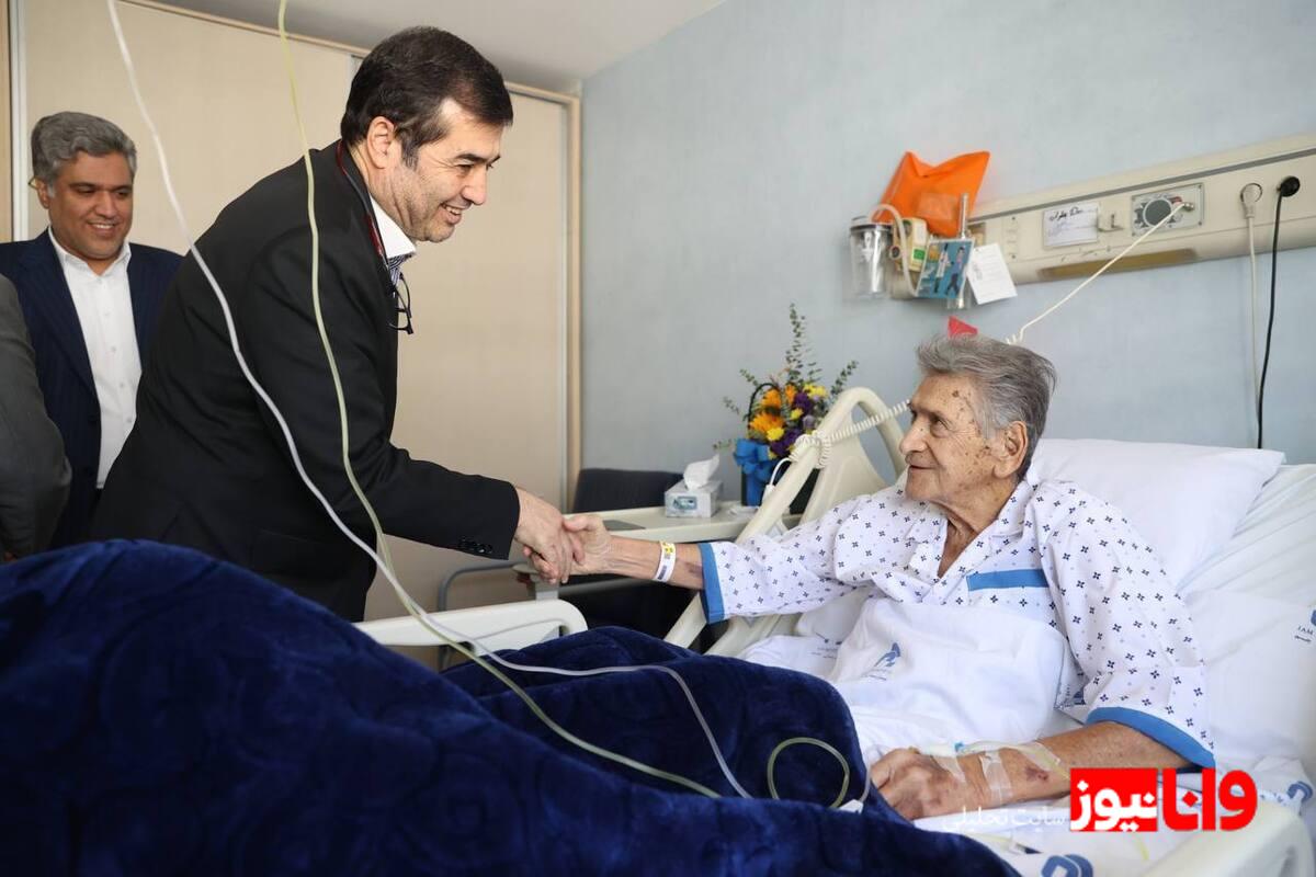 عیادت دنیامالی از مدافع با سابقه فوتبال ایران