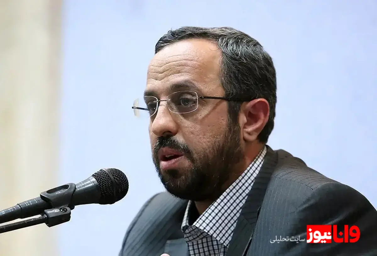 ادعای دستیار قالیباف درباره انتقاد عراقچی از مواضع ظریف و روحانی در جلسه‌ای خصوصی