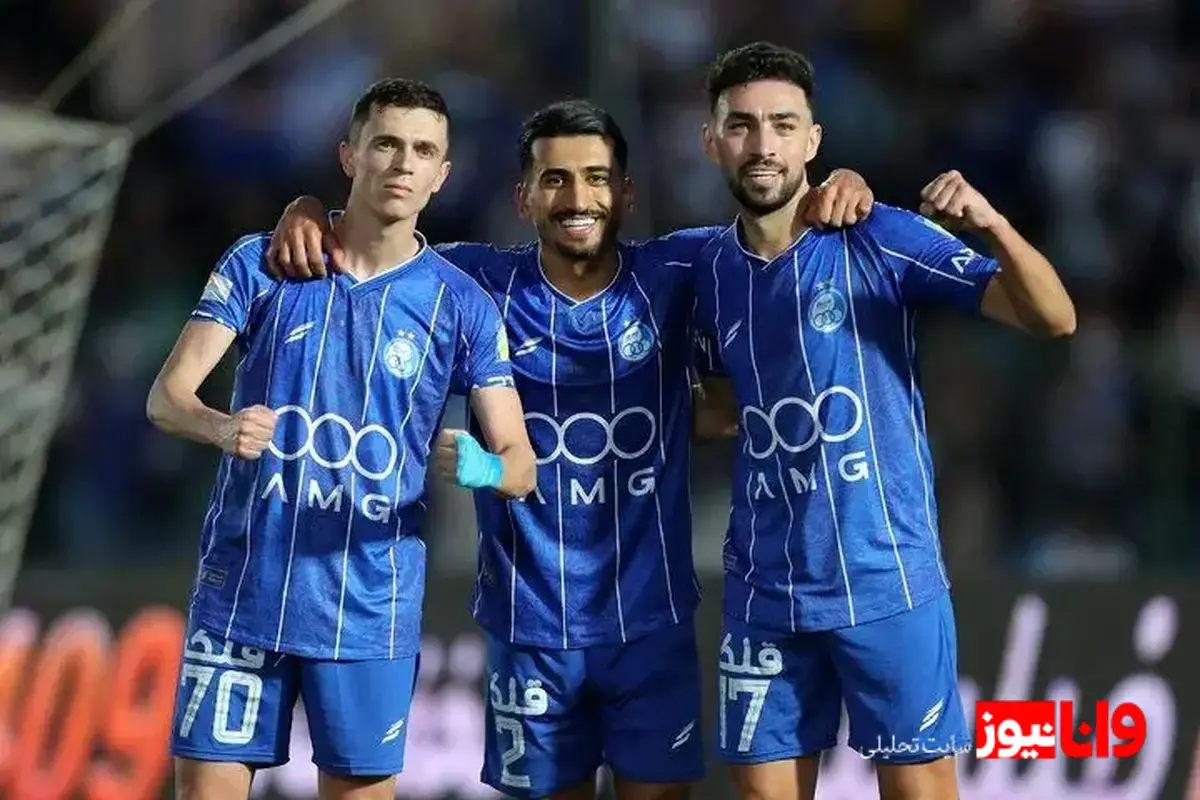 تصویری جالب از کاروان استقلال در فرودگاه