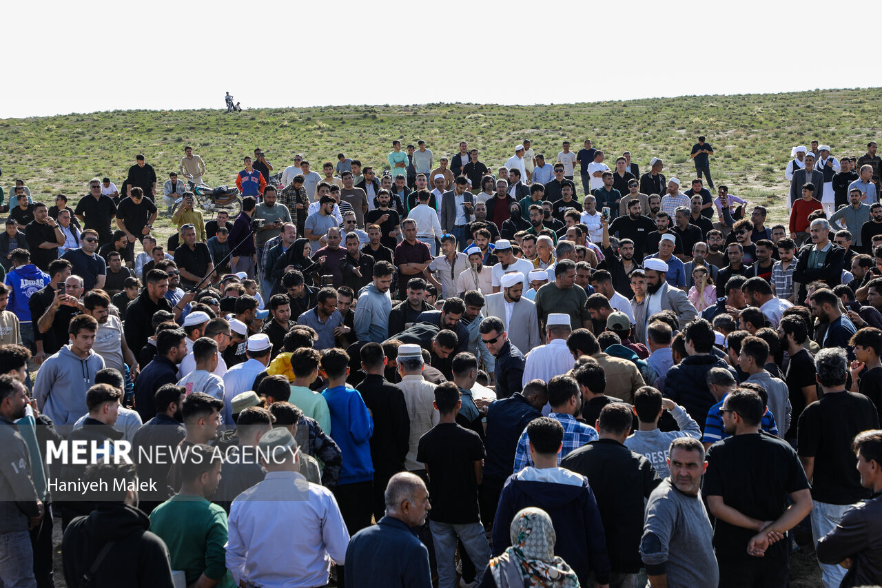 تصاویر مراسم خاکسپاری صابر کاظمی در زادگاهش