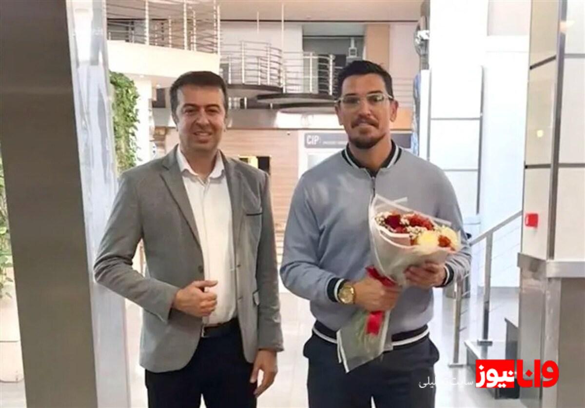 مربی برزیلی پرسپولیس وارد تهران شد
