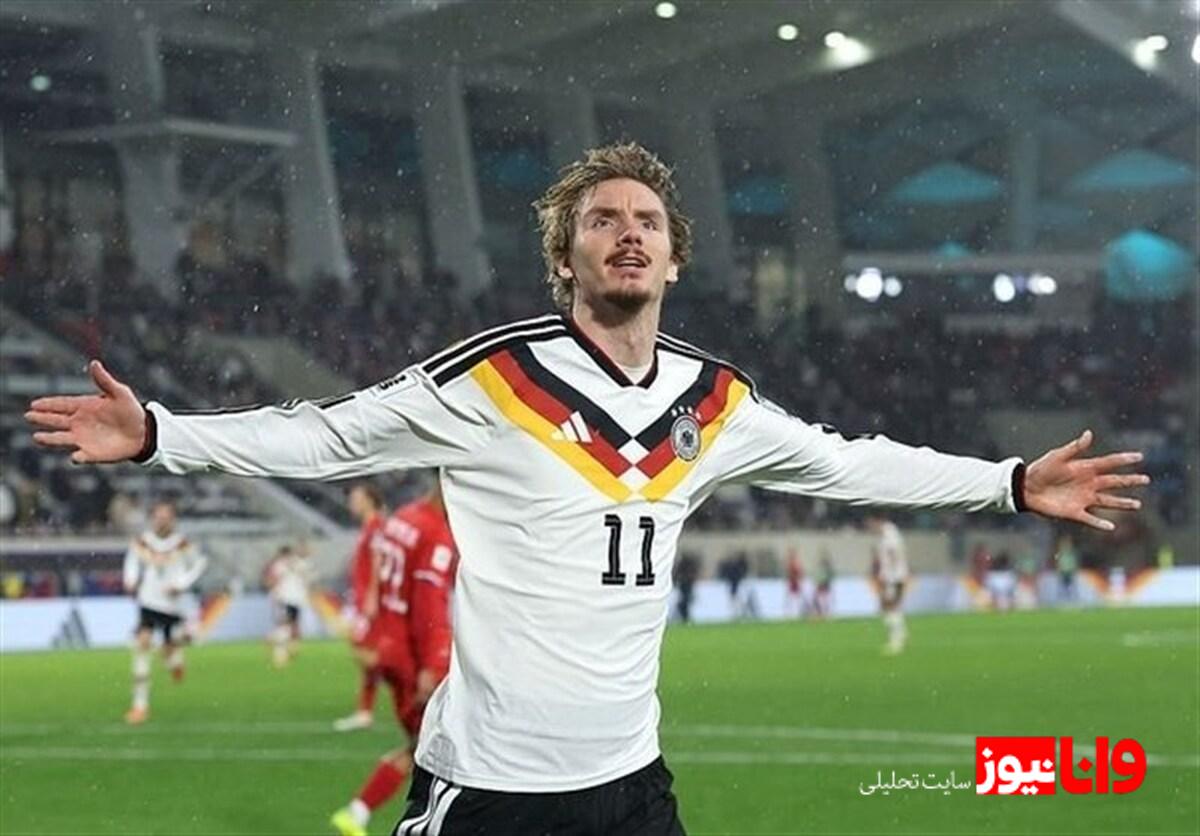 واکنش مهاجم اشتوتگارت به انتقادات مدیر بایرن درباره انتقال نیوکاسل