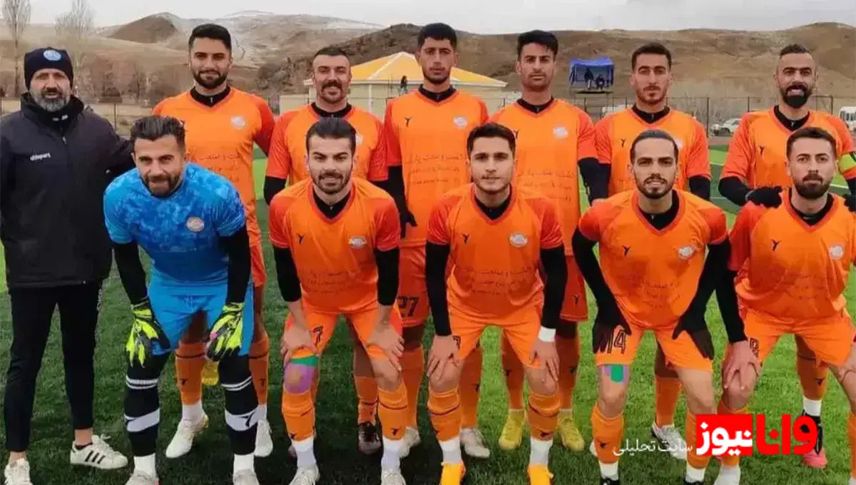 کری‌خوانی پادیاب خلخال پیش از دیدار با استقلال+عکس