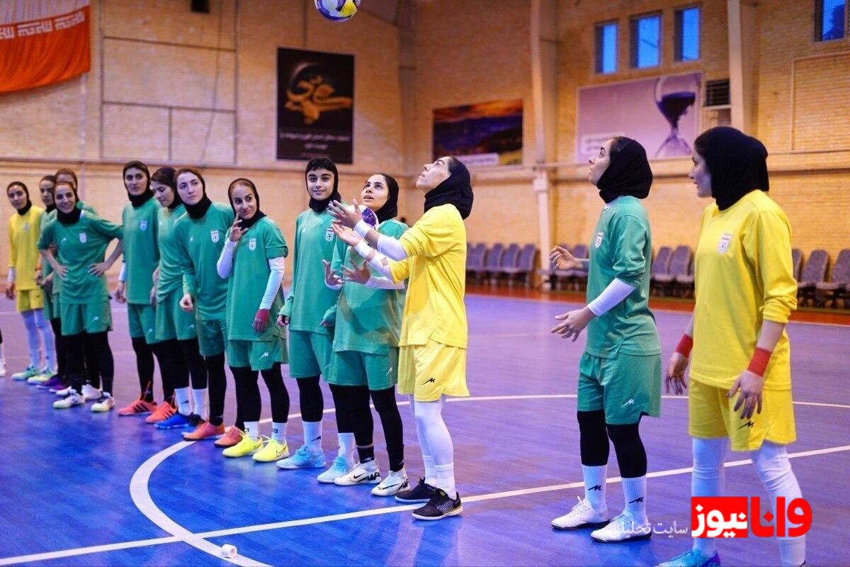 تساوی زنان فوتسالیست ایران و لهستان