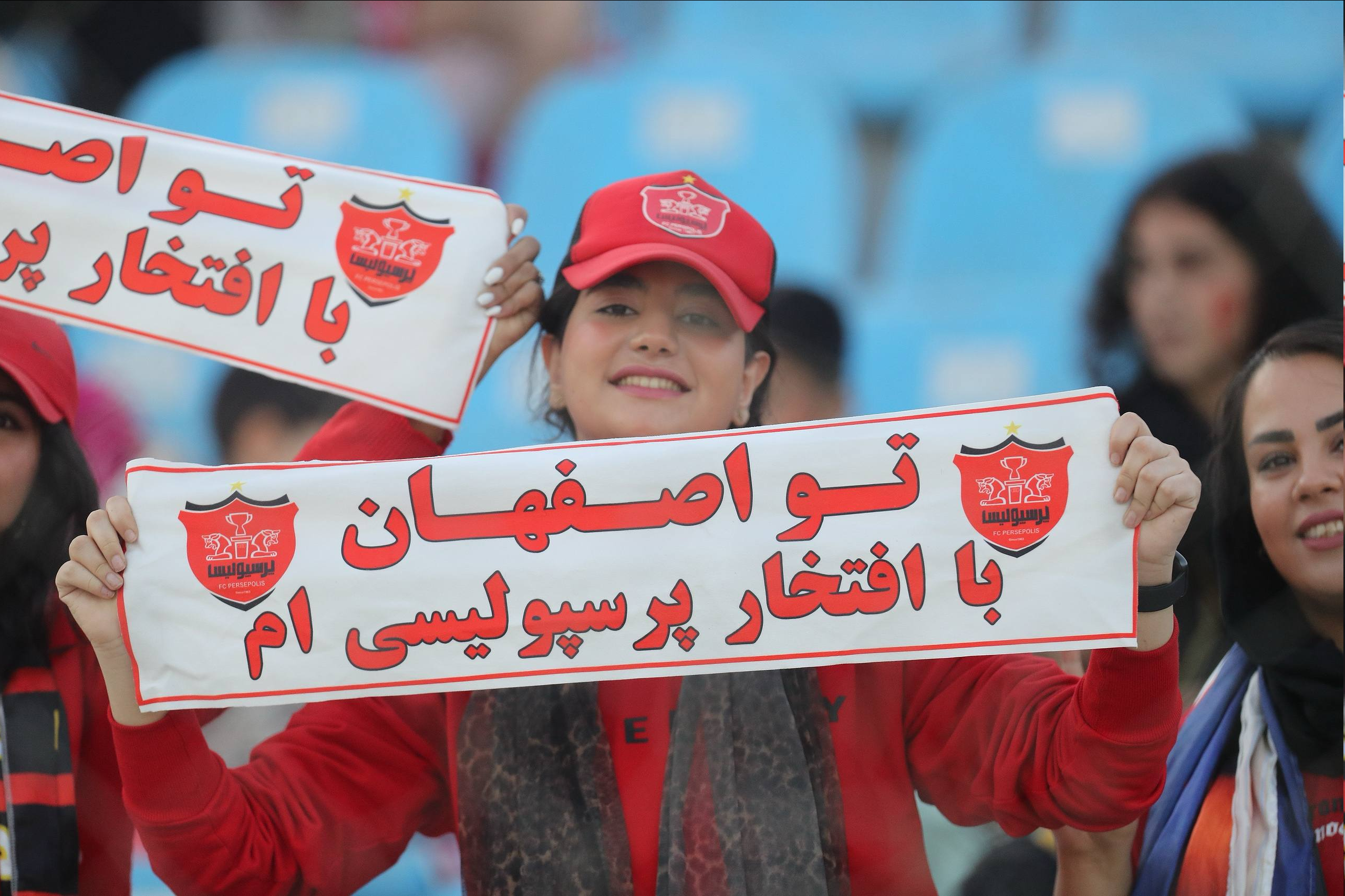 عکس| دختران اصفهانی که با افتخار پرسپولیسیاند!