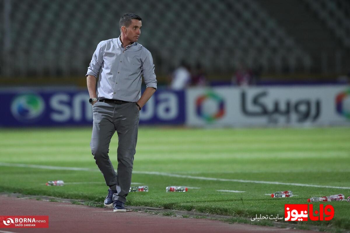اوسمار ویرا و آنالیز بازیهای پرسپولیس در مسیر پرواز به تهران
