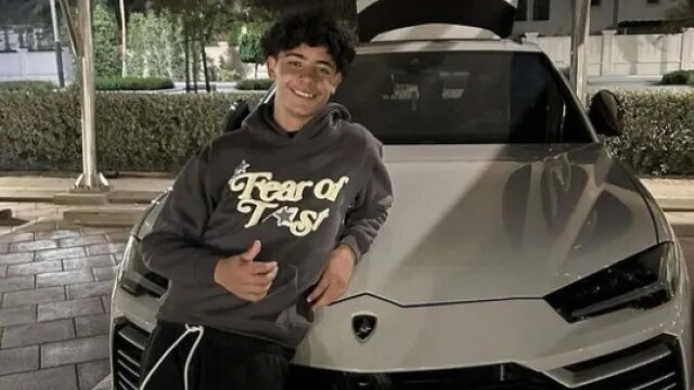 عکس| هدیه فوق لاکچری رونالدو به پسرش/ ژست کریس جونیور با لامبورگینی ۲۶۵ هزار یورویی