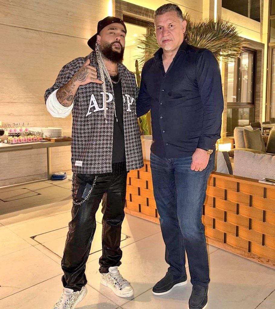 عکس | علی دایی و ساسی مانکن؛اعتراض‌ها به هوش مصنوعی