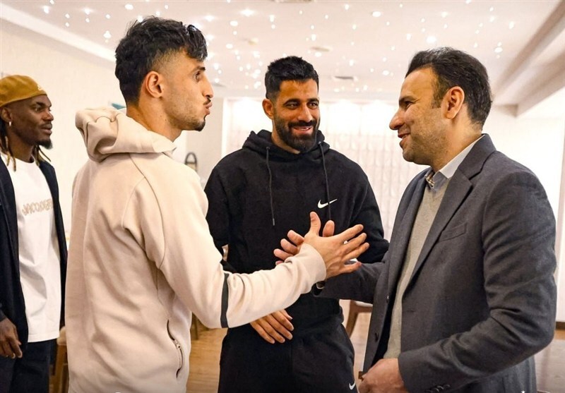 برگزاری مراسم معارفه محسن خلیلی در جمع کادرفنی و بازیکنان پرسپولیس