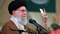 رهبر انقلاب: ارزش‌ها و انگیزه‌های شهدا باید به نسل بعد انتقال یابد
