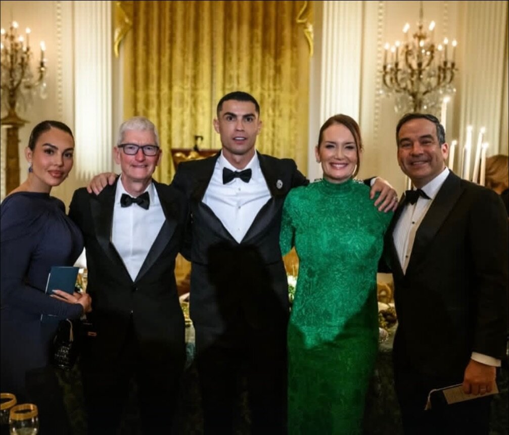 عکس | ادعای عجیب وزیر ترامپ؛ رونالدو را در کاخ سفید نشناختم!