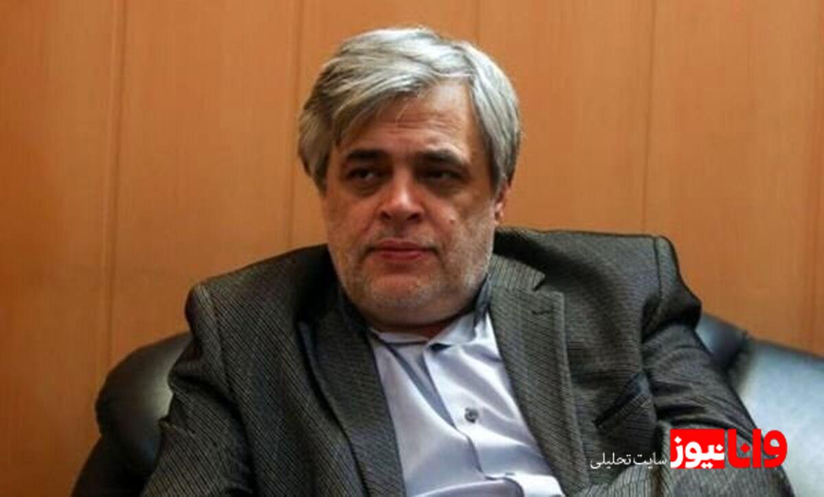 استفاده منافقانه از اینترنت توسط مخالفان آزادی و درخواست مهاجری برای شفافیت