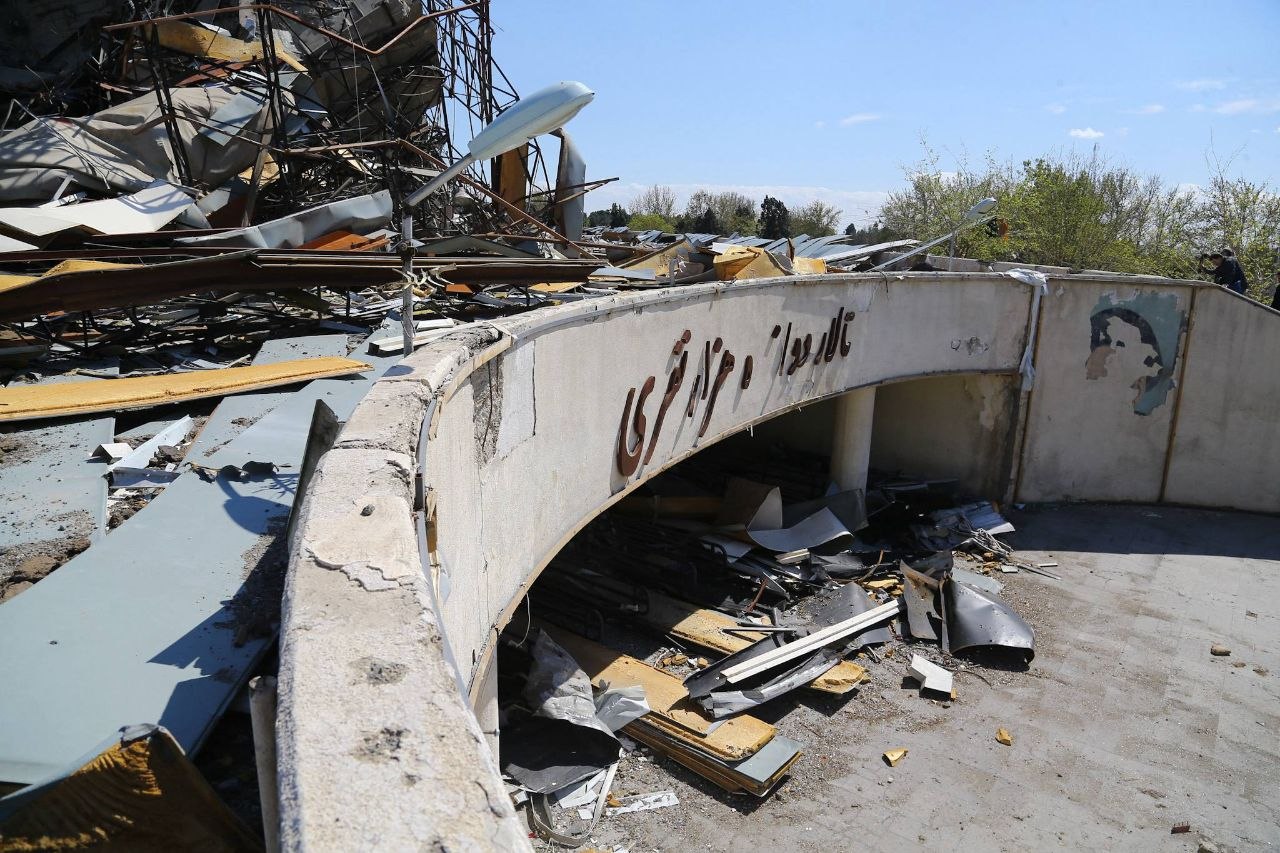 عکس| بازدید فراکسیون ورزش از مکان&zwnj;های آسیب&zwnj;دیده مجموعه ورزشی آزادی