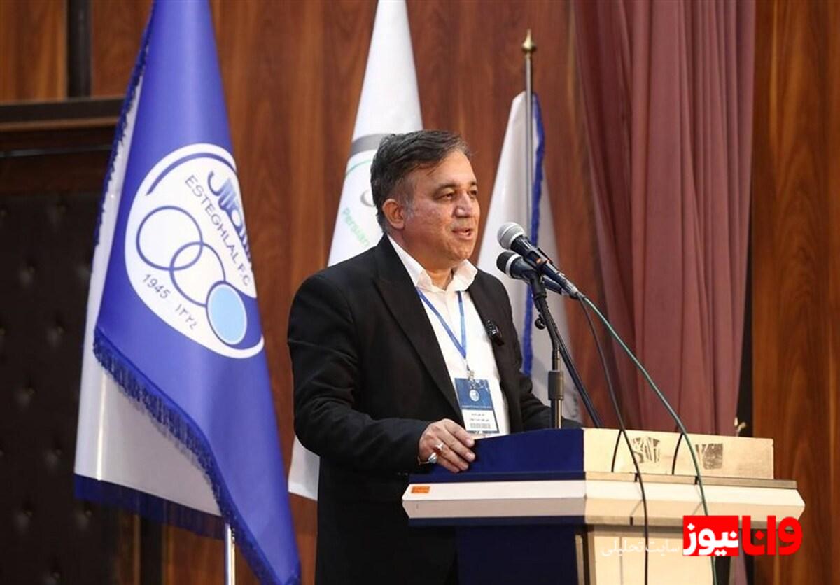 تجارت تاجرنیا با رنگ آبی؛ جاه‌طلبی‌های بی‌پایان یک مرد استقلالی!