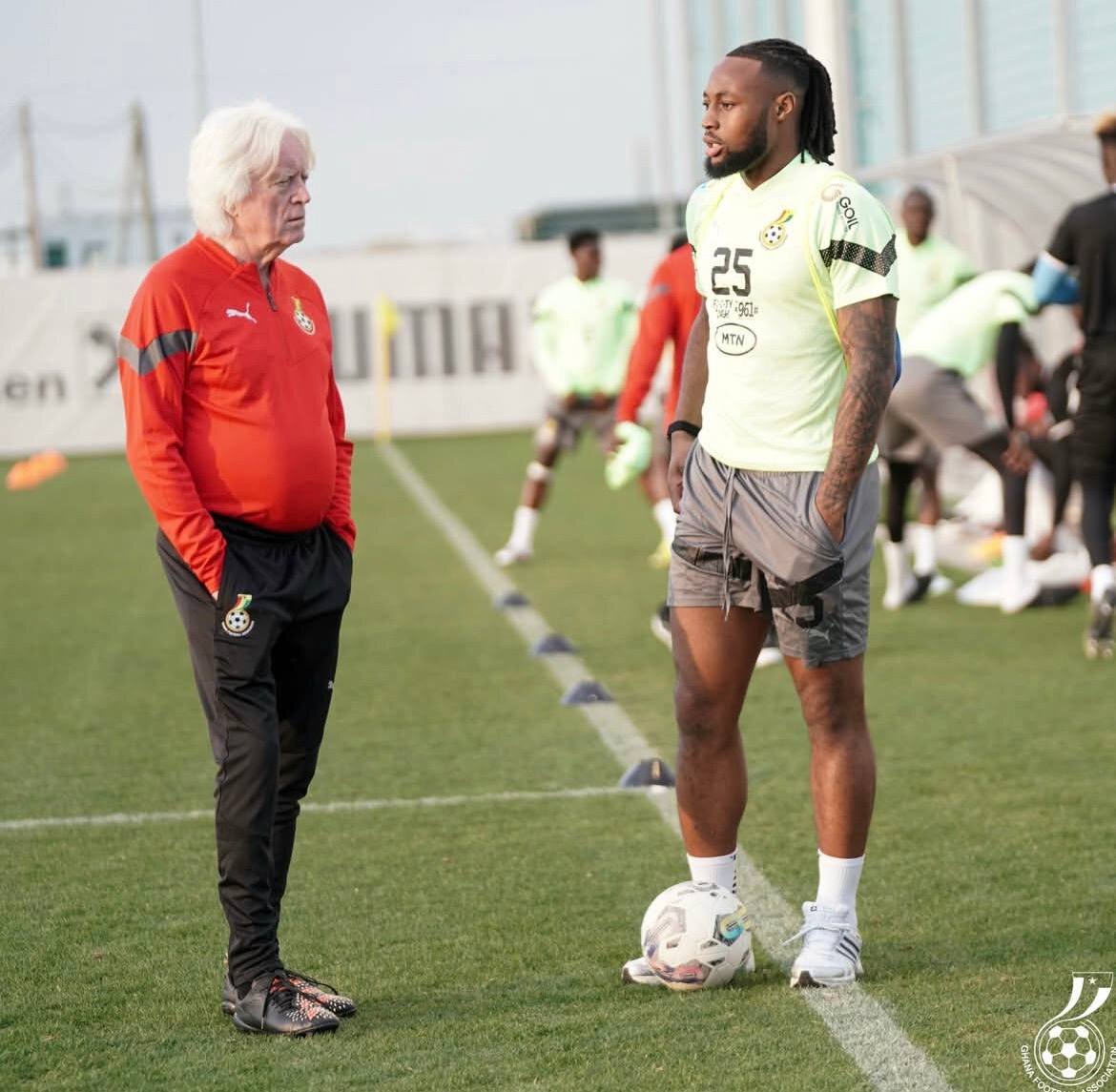 عکس | مرد محبوب استقلالی&zwnj;ها در کنار ستاره منچسترسیتی