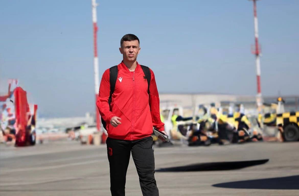 عکس | ستاره استقلال با رویای جام جهانی پرواز کرد