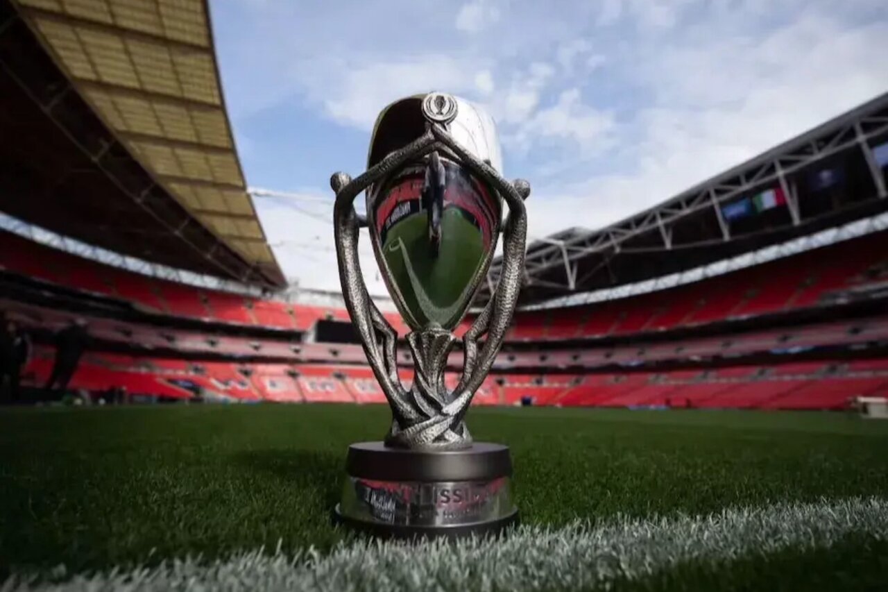 فوتبال خاورمیانه، قربانی تصمیم&zwnj;های 2 دیوانه! /توپ زیر سایه بمب!