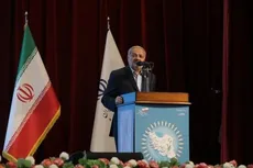۴ میلیون دانش‌آموز پای هوش مصنوعی؛ کاظمی از ۲۴ هزار کلاس جدید و یک خط قرمز برای مدارس گفت