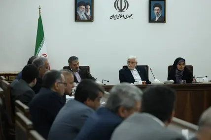 تصمیم مهم دولت برای مقابله با محاصره دریایی؛ جهش واردات ریلی و تصویب مسیر سبز گمرکی در مرزهای ایران