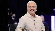 بیهوش شدن پیرزن با اقدام ترسناک مهران مدیری | مدیری: استادم به من گفت گم شو بیرون!